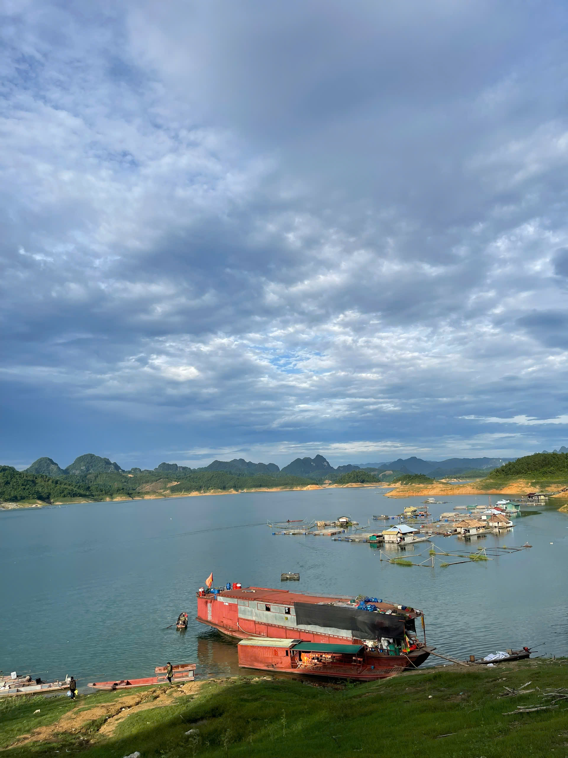 Trekking Hồ Mắt Ngọc 1 Ngày - ảnh 1